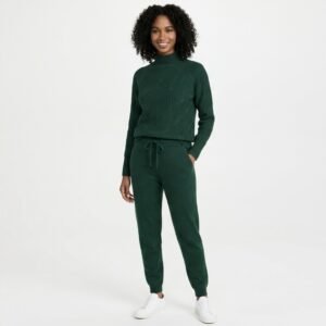 Woman_wearing_green_sweater